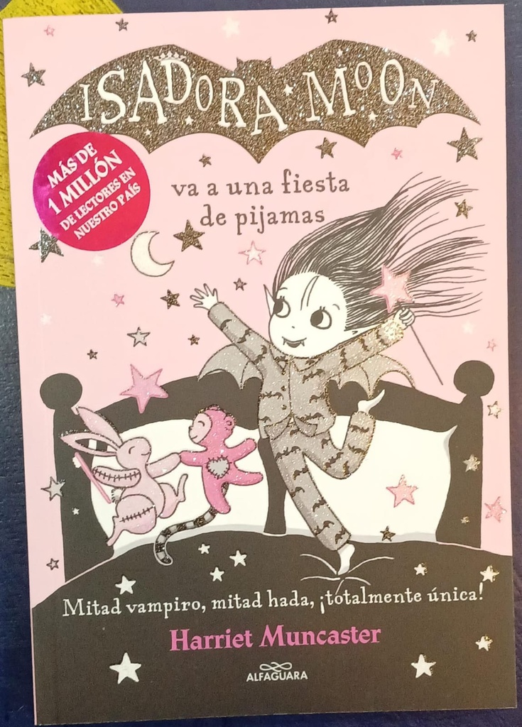 ISADORA MOON 8 VA A UNA FIESTA DE PIJAMAS
