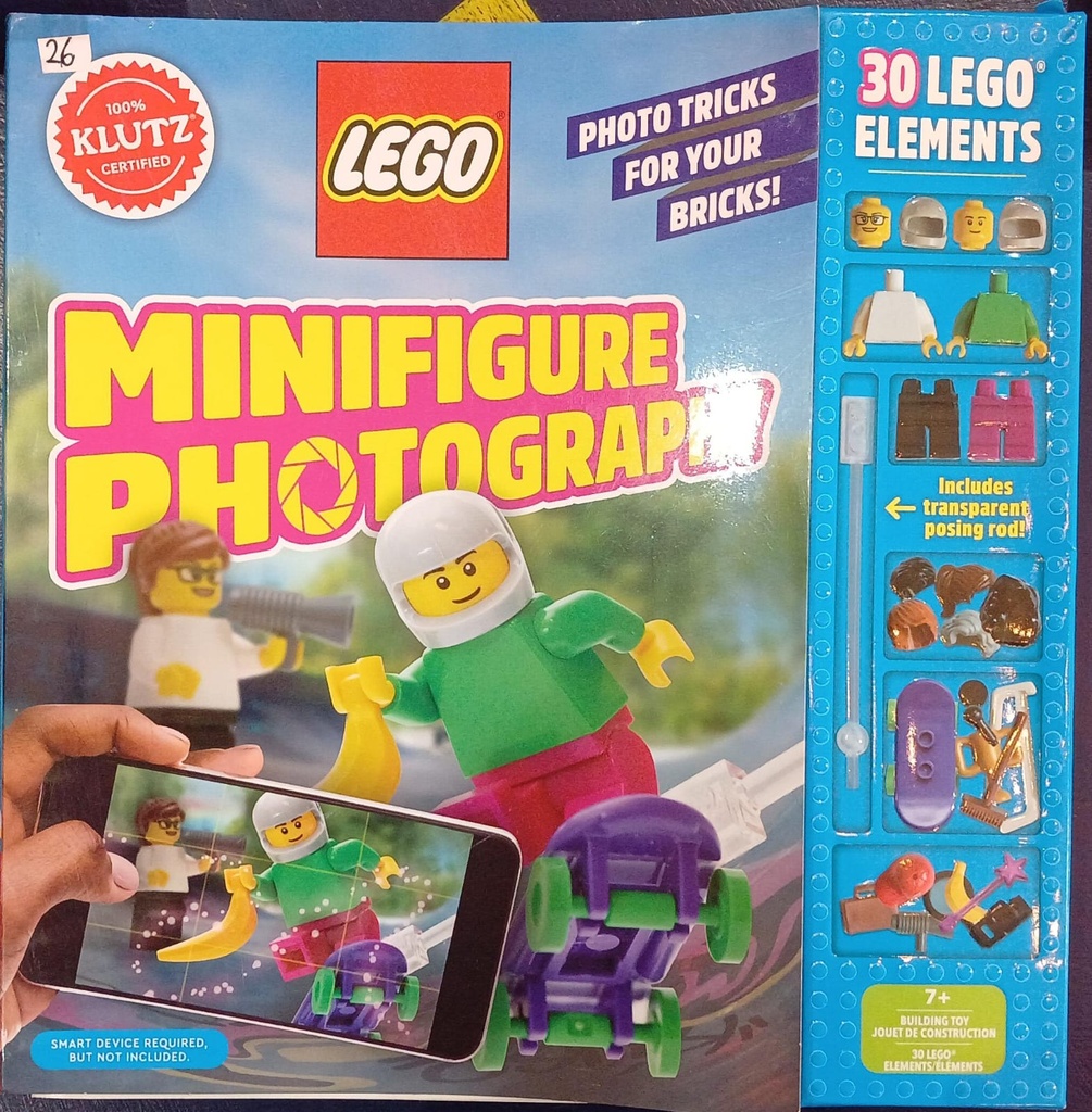 LEGO MINIFIGURES AS PHOTOGRAPHER