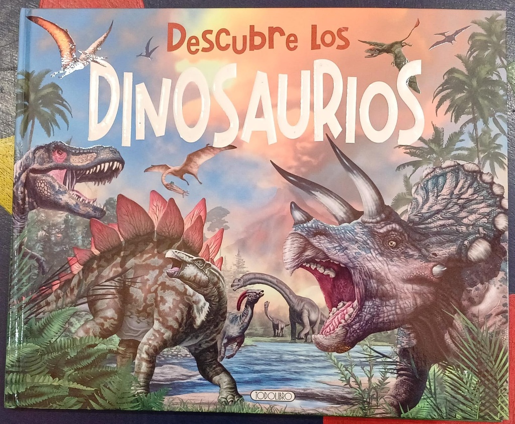 DESCUBRE LOS DINOSAURIOS
