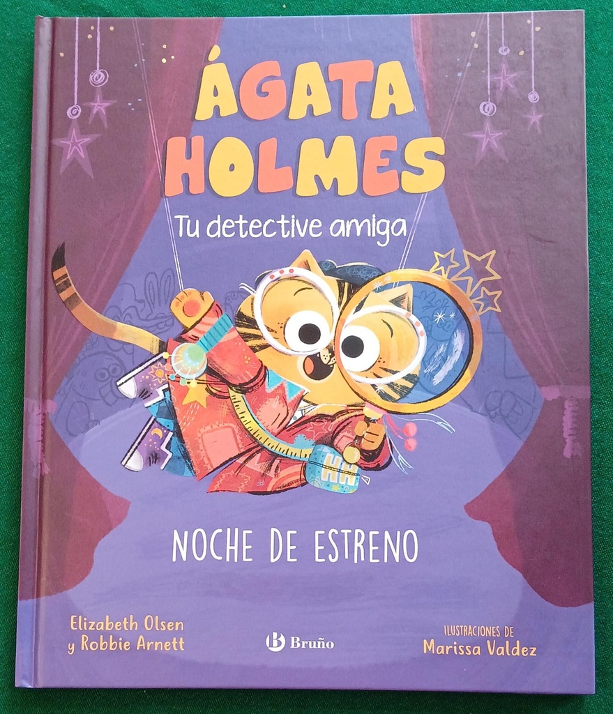 AGATA HOLMES 2 NOCHE DE ESTRENO