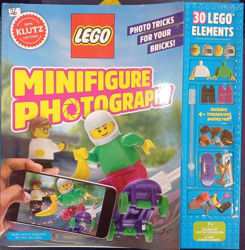 [9781338848526] LEGO MINIFIGURES AS PHOTOGRAPHER